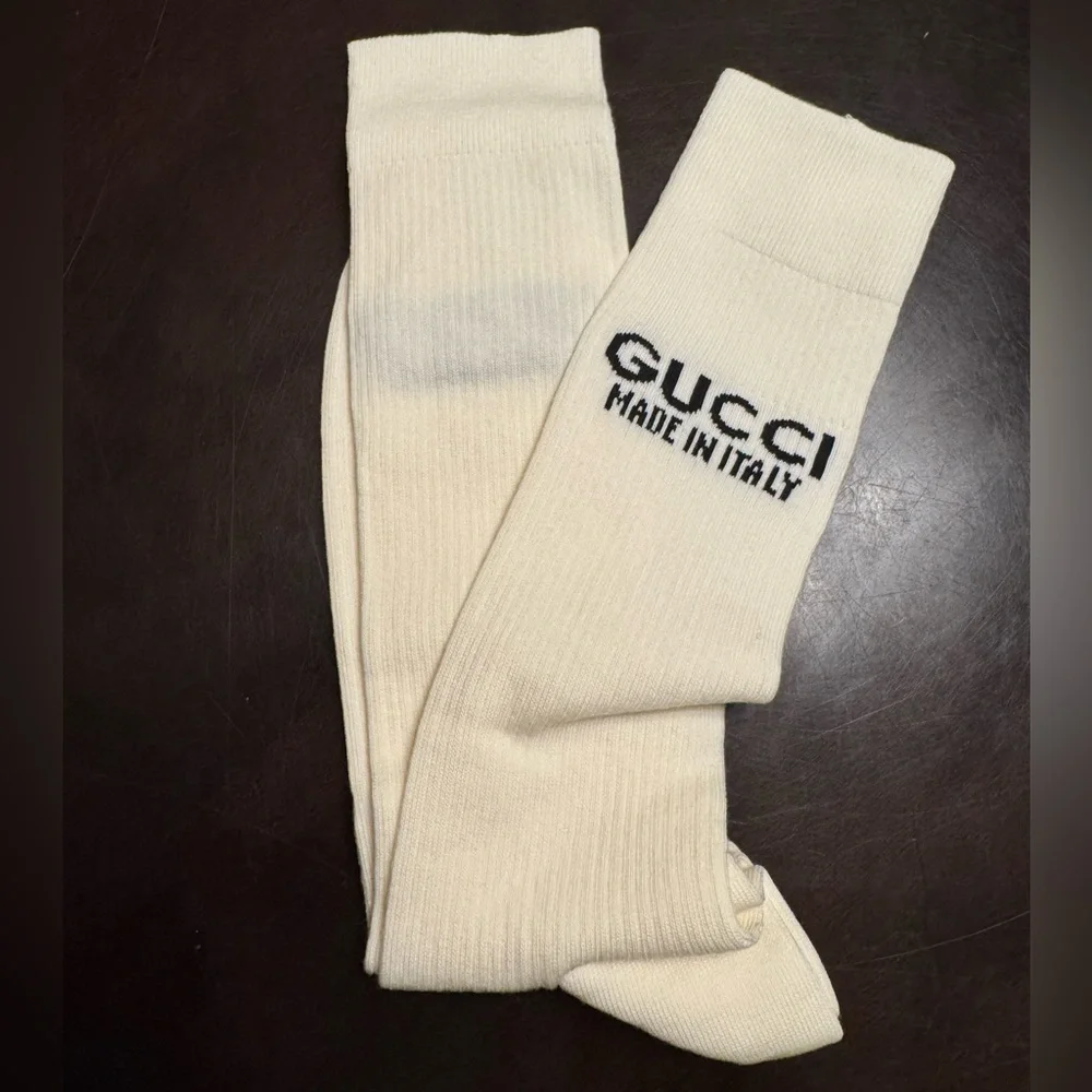 New Authentic Gucci Logo Socks White Size S